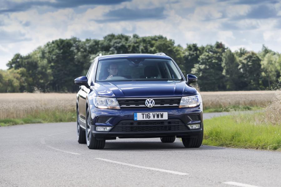  Volkswagen Tiguan 2016 года  (UK) (фото 5 из 40)